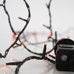 ΣΕΙΡΑ, 100 LED 3mm, 31V ΜΕΤΑΣΧΗΜΑΤΙΣΤΗ, 8 ΠΡΟΓΡΑΜΜΑΤΑ & ΜΝΗΜΗ, ΠΡΑΣΙΝΟ PVC ΚΑΛΩΔΙΟ, ΚΟΚΚΙΝΟ LED ΑΝΑ 5cm, ΠΡΟΕΚΤΑΣΗ ΠΑΡΟΧΗΣ 3m, ΙΡ44