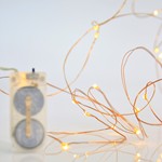 ΣΕΙΡΑ, 12 MINI LED, ΜΠΑΤΑΡΙΑΣ 2xCR2032, ΜΠΡΟΝΖΕ ΧΑΛΚΙΝΟ ΚΑΛΩΔΙΟ, ΘΕΡΜΟ ΛΕΥΚΟ LED, ANA 10cm, IP20